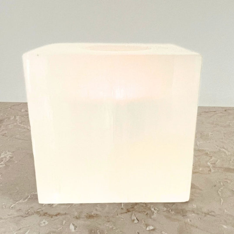 Ljuslykta, fyrkantig vit selenit