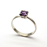 Ametist silverring med fasettslipad kristall