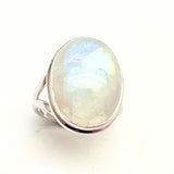 Regnbågsmånsten, oval sten med slät ring i sterling silver storlek 8