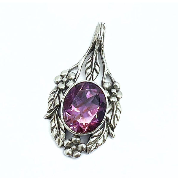 Amethyst oval pendant with smooth silver setting