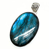 Labradoriitti, soikea hopeinen riipus filigraanikoristelulla