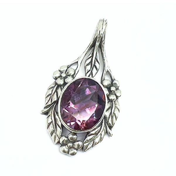 Amethyst oval pendant with smooth silver setting