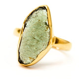 Moldavit guldring storlek 5