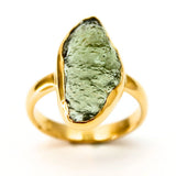 Moldavit guldring storlek 5