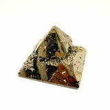 Pyrit slipade glittriga pyramider