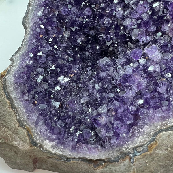 Amethyst cluster standing 10.4 kg