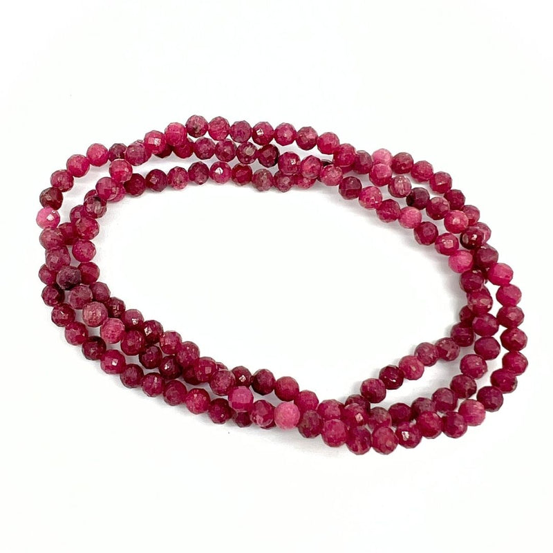 Rubin fasettslipat armband 4 mm