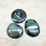 Smaragd slipad platta