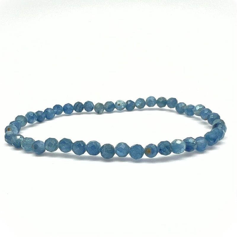 Kyanit AA, fasetterat armband 4mm