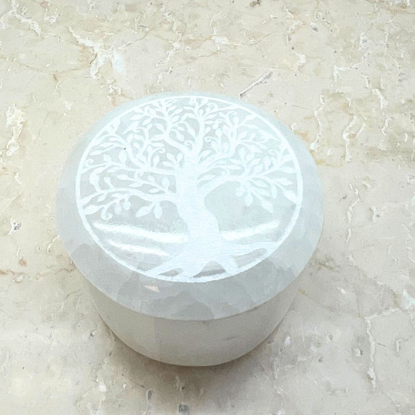 Selenit slipad rund ask med lock & livets träd