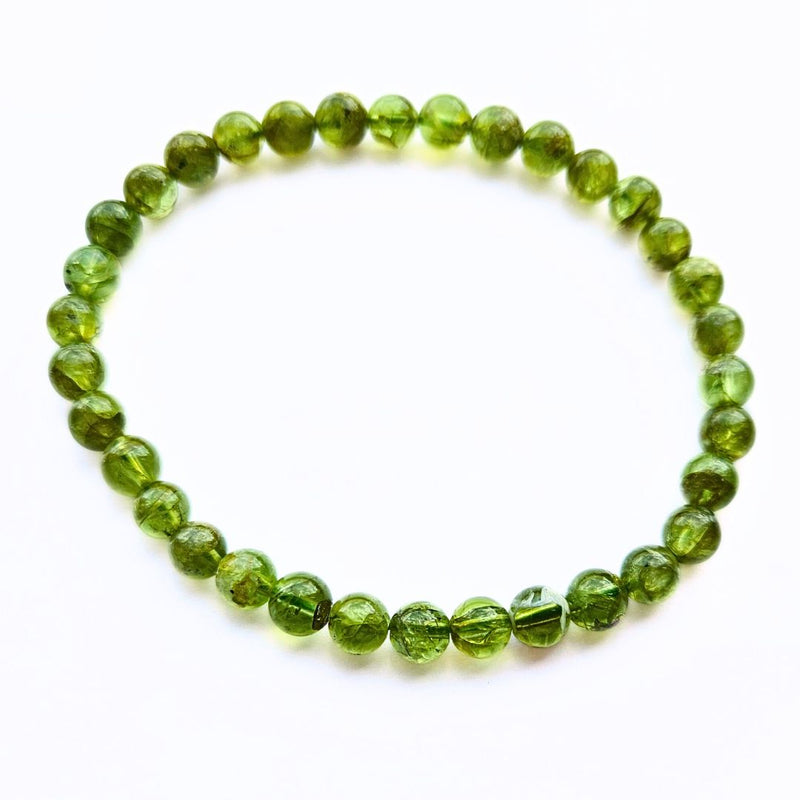 Peridot runda 6 mm pärlor armband