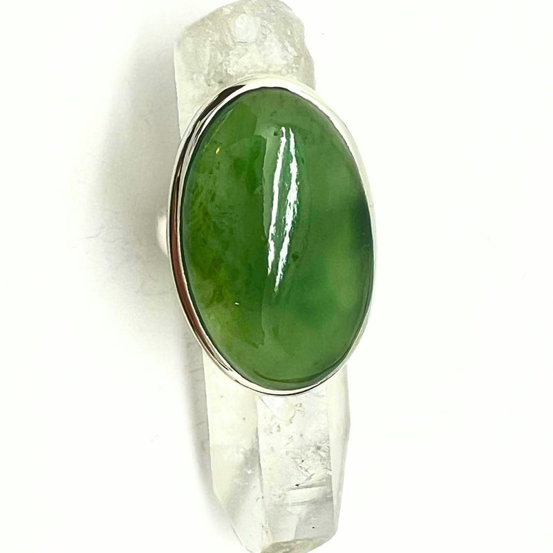 Jade, oval & slät ring i silver unikt exemplar