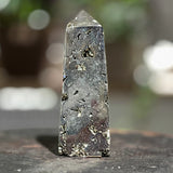 Pyrit glittrigt & unikt stort torn