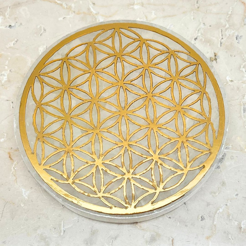 Selenit, rund laddningsplatta med Flower of Life i guld
