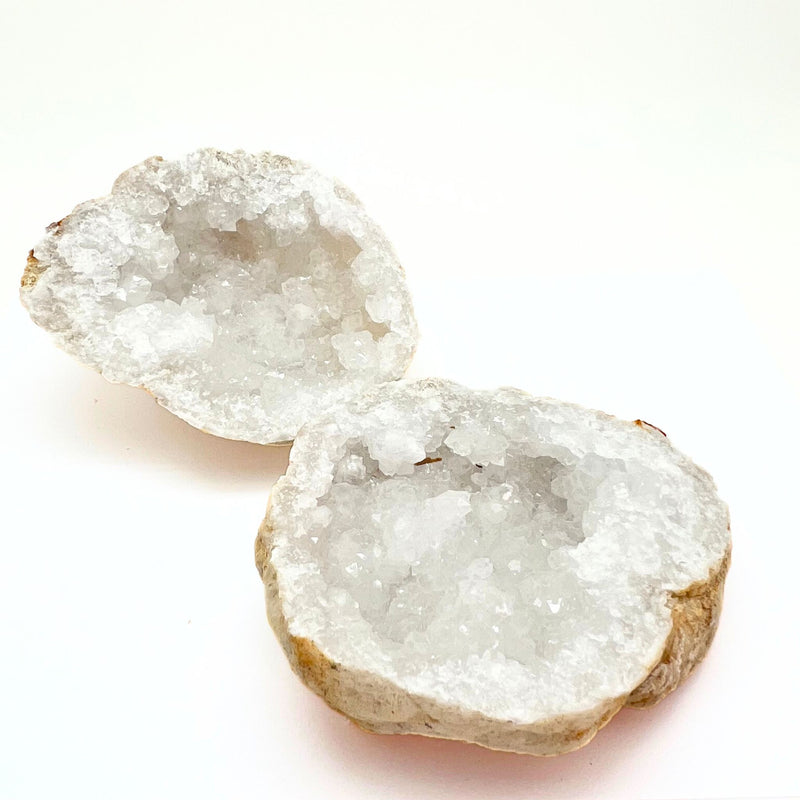 Geode, large geodes of calcite