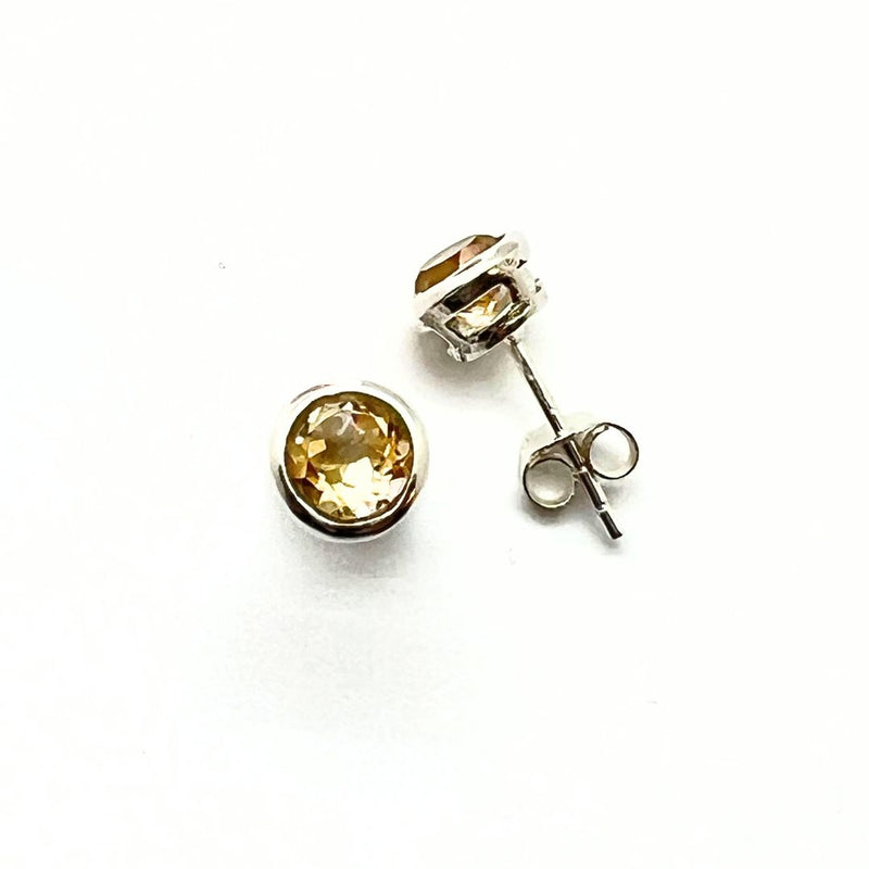 Citrine round facet 4 mm claw set