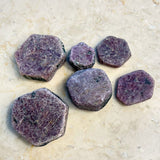 Rubin naturliga kristaller