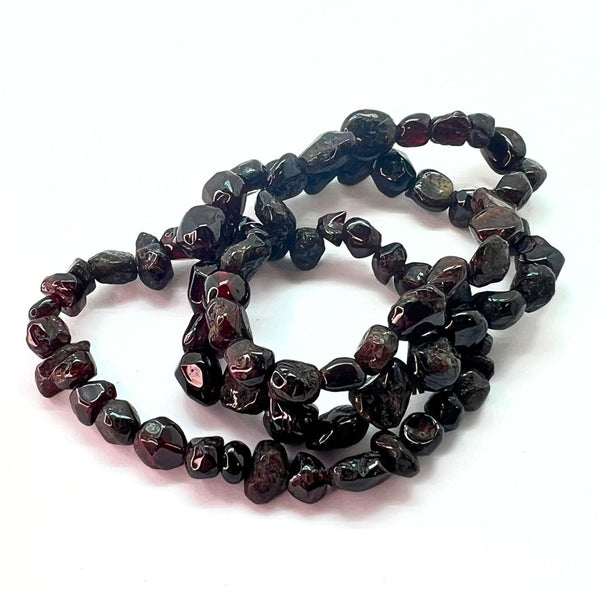 Garnet tumbled small stone bracelet