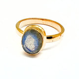 Labradorit fasettslipad oval i guldring