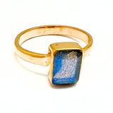 Labradorit fasettslipad rektangel i guldring