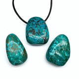 Krysokolla trumlat hänge med hål