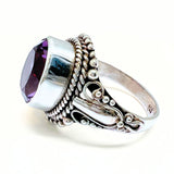 Ametisti hopeasormuksessa filigraanihopealla