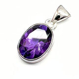 Ametist oval fasettslipat sten i hänge med slät silverinfattning