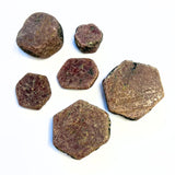 Rubin naturliga kristaller