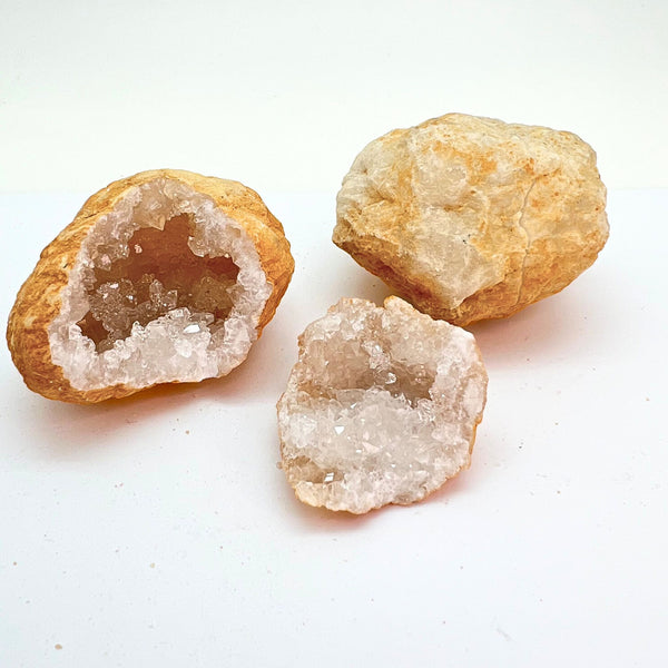 Crystal geode with calcite