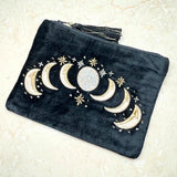 Vaaleanpunainen samettinen kangaskassi, jossa on elämän puu