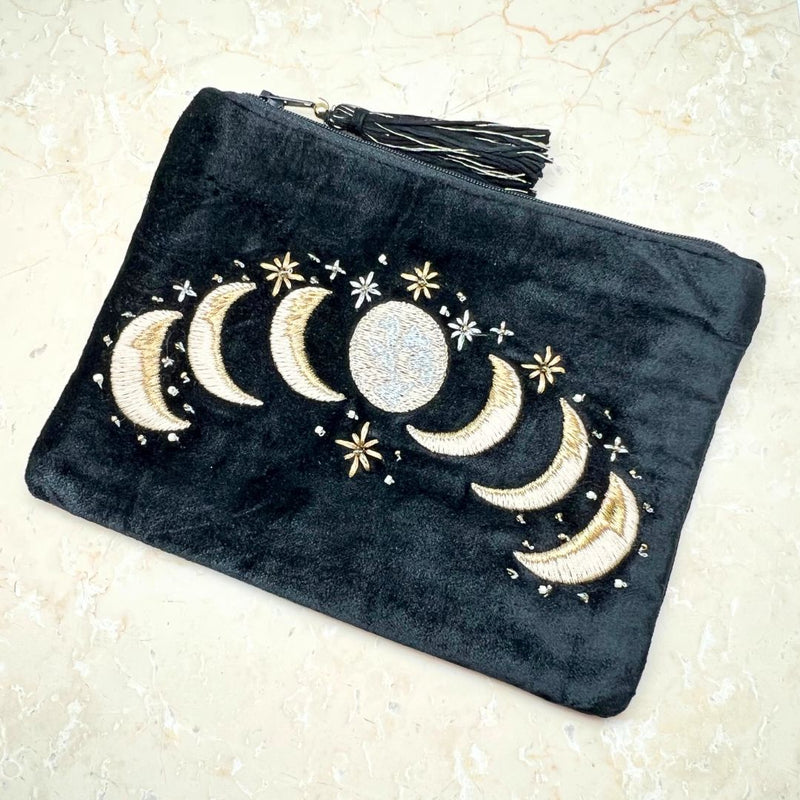 Vaaleanpunainen samettinen kangaskassi, jossa on elämän puu