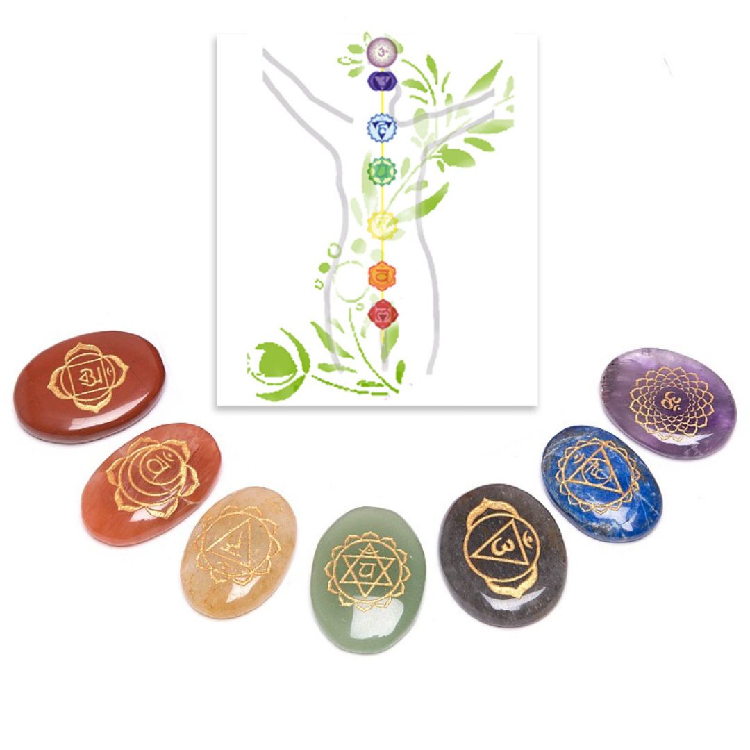 Chakra set of seven crystals with engraved chakra symbols – Kristallrummet