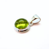 Peridot runt silverhänge AA