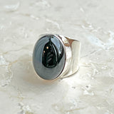 Onyx, cabochon smooth silver ring