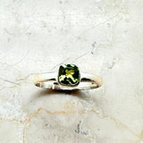 Peridot silverring fasetterad storlek 6