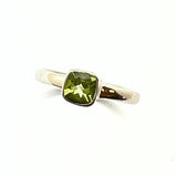 Peridot silverring fasetterad storlek 6