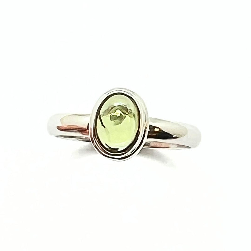 Peridot silverring storlek 7