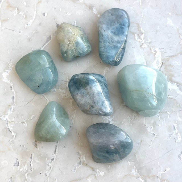 Aquamarine A quality tumbled, from Brazil gross