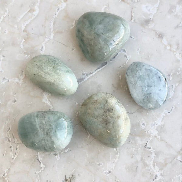 Aquamarine tumbled stone