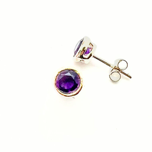 Amethyst, stud earring round facet