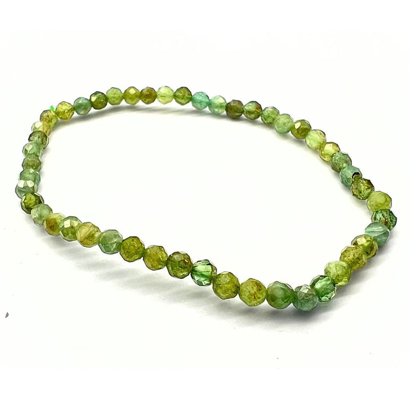 Peridot, faceted bracelet 4 mm