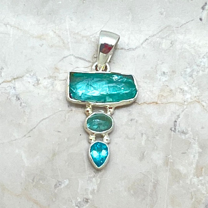 Apatite - three stones in gold