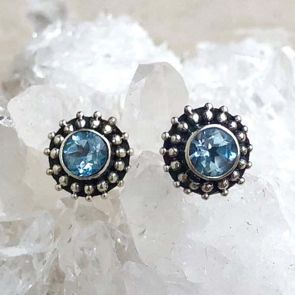 Blue topaz, stud earring silver with filigree