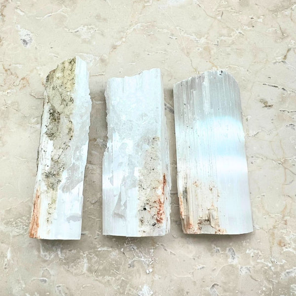 Selenite, raw mineral different sizes