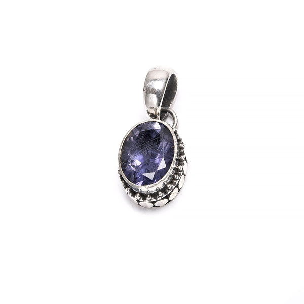 Iolite, small oval pendant with silver filigree