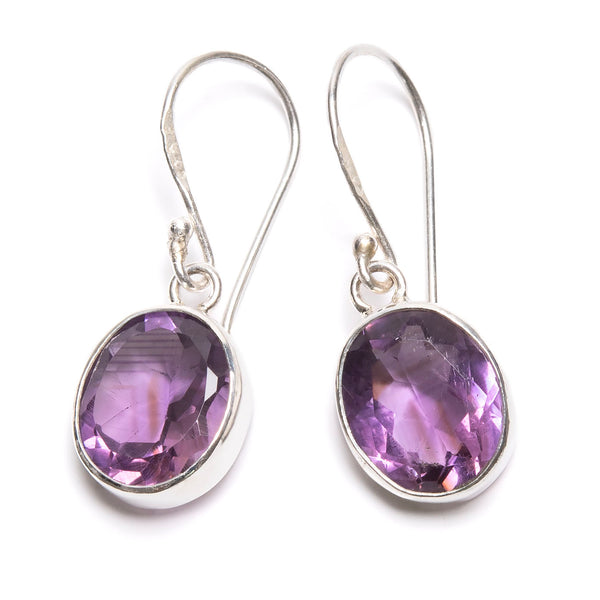 Amethyst facet oval 10x12mm, smooth edge