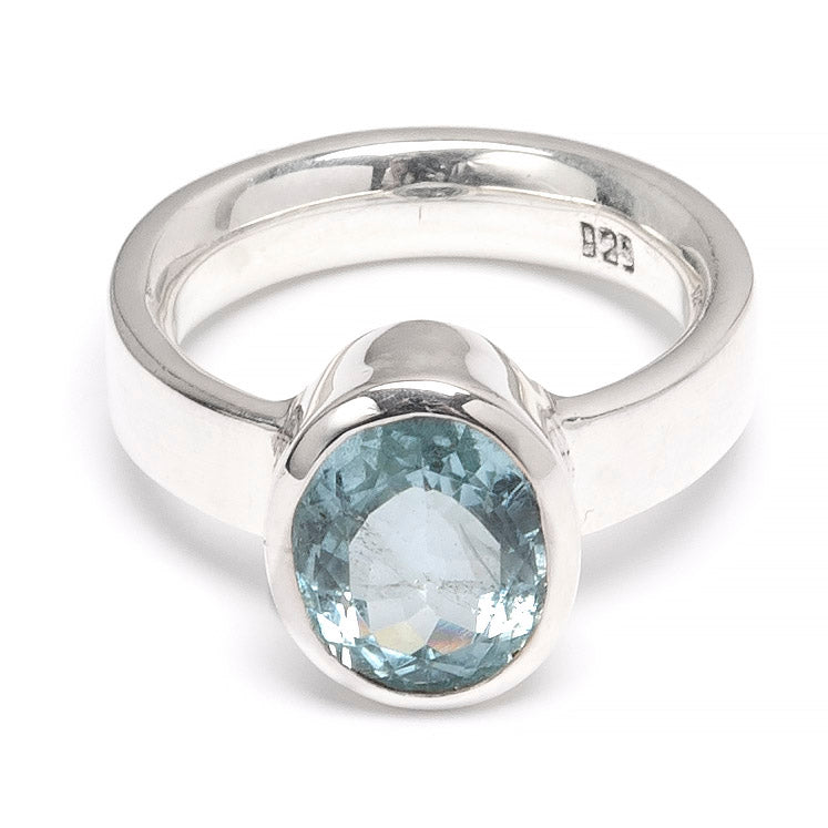 Top quality aquamarine ring