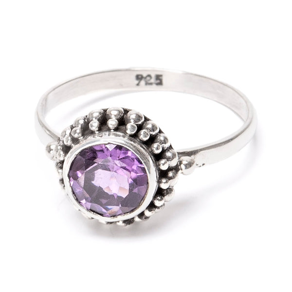 Amethyst, faceted round ring