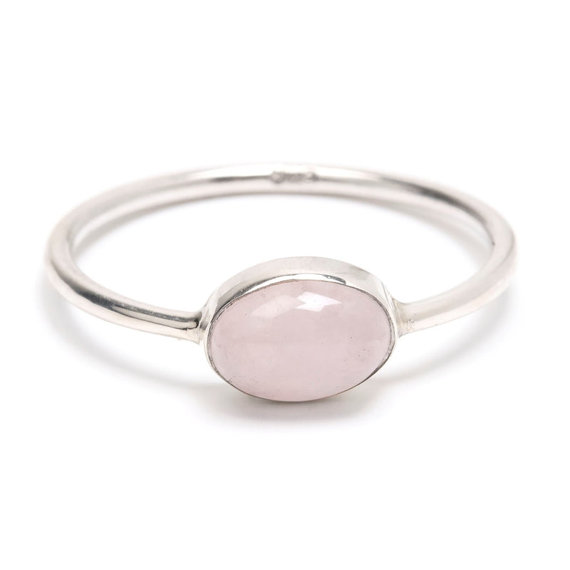 Rosenkvarts, liten oval slät silverring