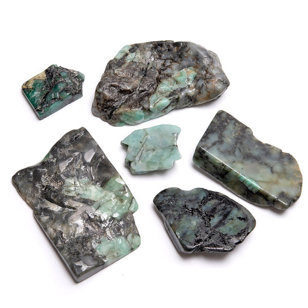Emerald, cut crystal plate free form